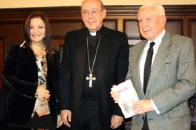 Cardenal Cipriani al presentar nuevo libro: Hubo mucha fe en medio de crisis de rehenes