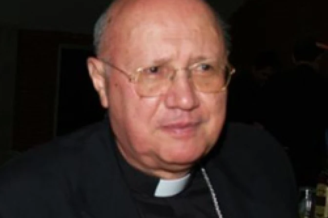 Nuevas tecnologías son desafío para prensa católica, dice autoridad vaticana