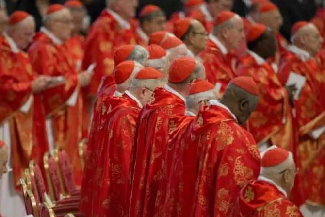 Cardenales ya están en la Capilla Sixtina para el Cónclave