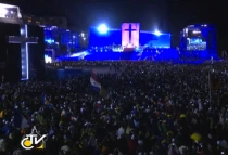 Multitud congregada el 25 de julio en Copacabana, en la Fiesta de Acogida