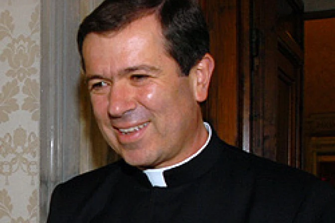 P. Corcuera pide a Legionarios evitar discusiones internas que falten a la caridad