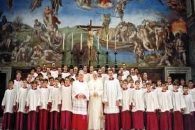 Habla cantante que oyó renuncia de Benedicto XVI: Lo hizo por el bien de la Iglesia