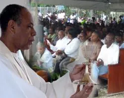 Iglesia en Haití sigue ayudando a damnificados de terremoto de 2010