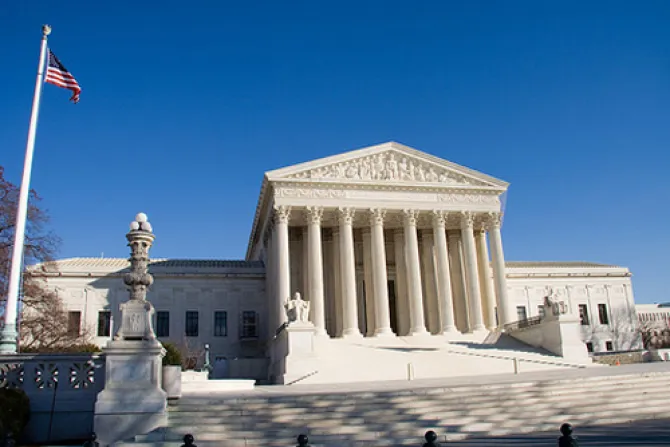 Corte Suprema de EEUU obliga a reconocer "matrimonio" gay