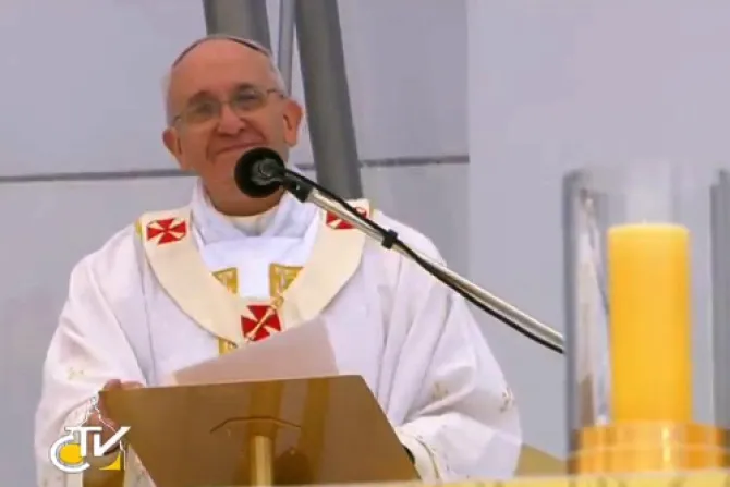 VIDEO: El Papa Francisco anuncia Cracovia, tierra de Juan Pablo II, como sede de próxima JMJ 2016