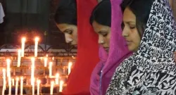 Cristianas rezan por Rimsha en Pakistán (foto AIN)?w=200&h=150