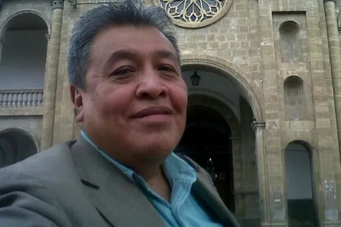 Advierten sobre falso sacerdote mexicano promotor del aborto