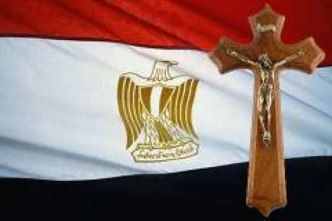 Obispos: Nueva Constitución en Egipto prepara el camino para "un califato"