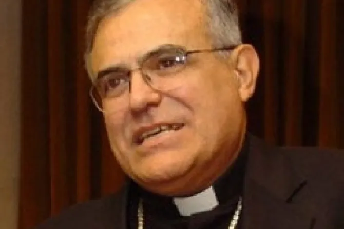 Escándalo y oportunismo de medios ante abusos es "placer de demonios", dice Obispo