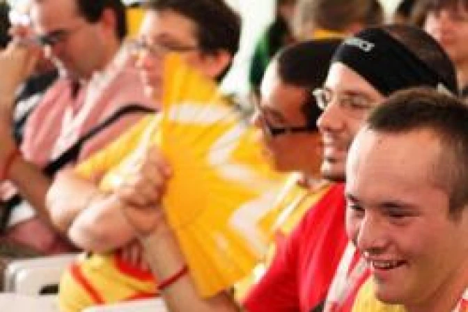 Atención a discapacitados en JMJ convierte a Madrid en "capital de la solidaridad"