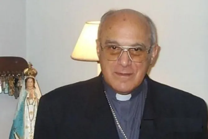Las necesidades humanas reclaman el Pan bajado del cielo, afirma arzobispo argentino