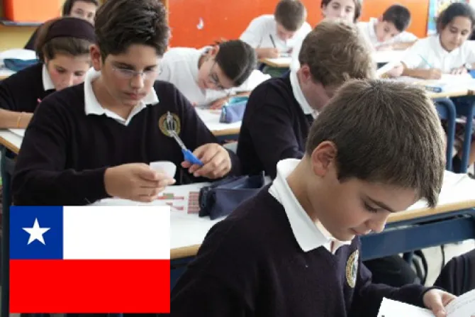 Sistema educativo chileno no satisface ansias de los jóvenes, señala Obispo