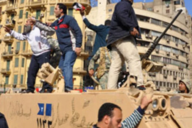 Cristianos en Egipto temen posible imposición de extremistas musulmanes