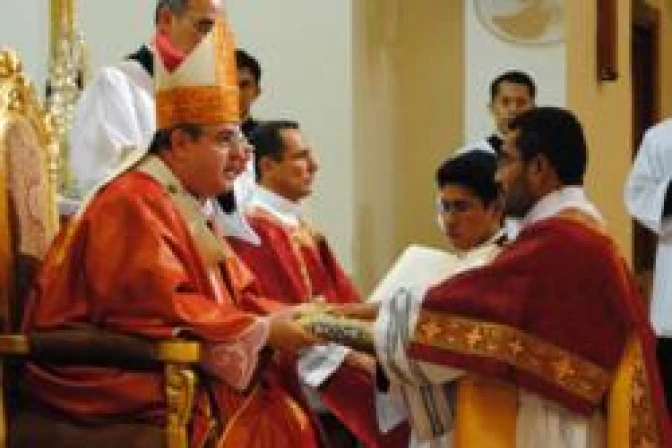 Ningún poder terreno puede vencer a la muerte, sólo Dios, dice Arzobispo