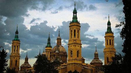 Nada justifica poner en peligro vida de personas, dice Obispo tras bomba en Basílica del Pilar de Zaragoza