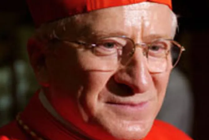 Sexo fuera del matrimonio es gran desorden ético, dice Cardenal Antonelli