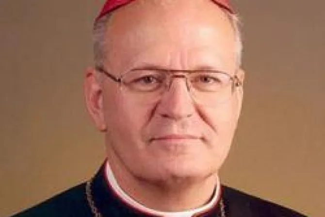Cardenal Erdö confirma que caso PUCP - arzobispado de Lima no ha terminado