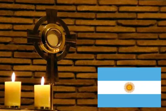 Delincuentes profanan y roban hostia de parroquia en Argentina