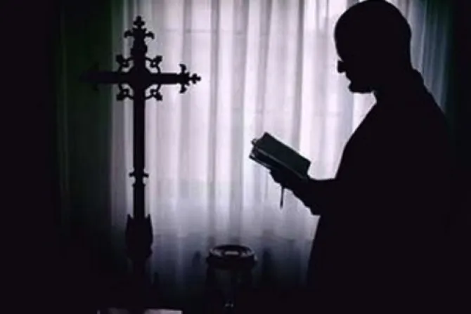 Arzobispado de Madrid estudia la formación de exorcistas para la capital