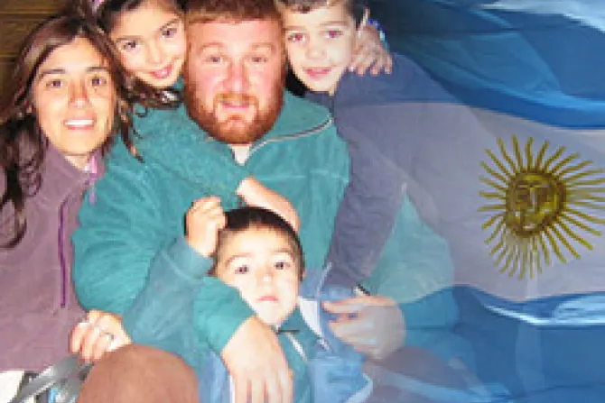 Miles en Argentina defienden derecho de los niños a tener papá y mamá