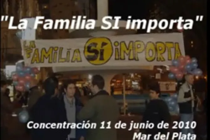 Familias en Argentina defienden matrimonio en masiva concentración