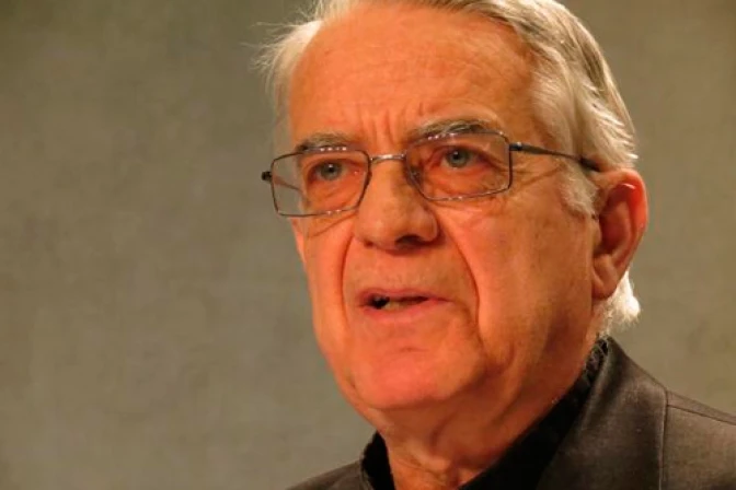 P. Lombardi visitará España donde recogerá premio de comunicación