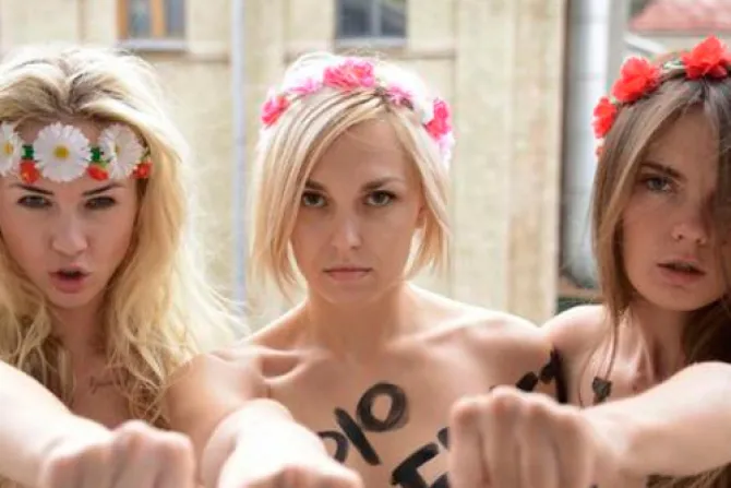 Movimiento radical feminista Femen fue creado por un hombre que llama "perras" a sus activistas