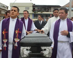 Exequias del P. Luis Carlos (foto diócesis de Sonsón-Rionegro)?w=200&h=150