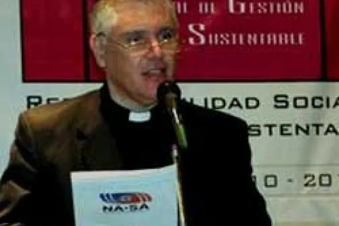Matrimonio es insustituible y no admite alternativas, recuerda Obispo argentino