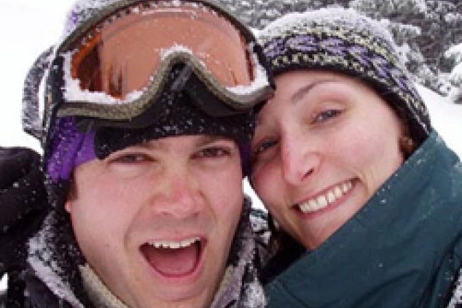 Un hombre sacrificó su vida para salvar a esposa embarazada