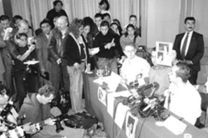 SNAP endilgó "abusos" a sacerdote mexicano cuando era un niño