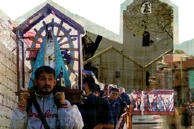 Cardenal Bergoglio bendice centro para rehabilitar jóvenes adictos en Buenos Aires