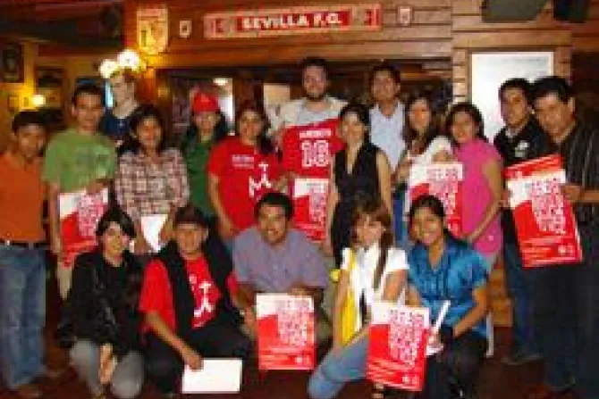 Jóvenes peruanos "calientan motores" para JMJ Madrid 2011