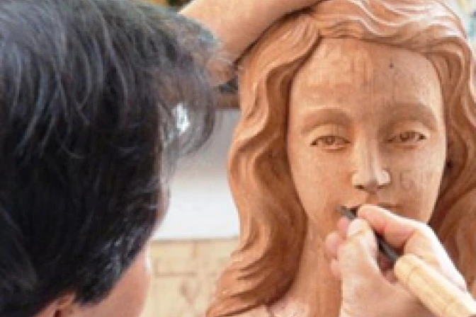 Estrenan documental de Virgen del Carmen que obsequió Benedicto XVI a Chile