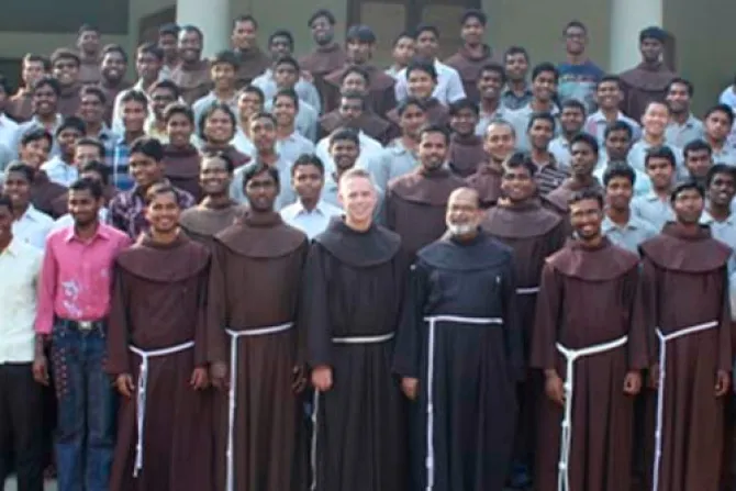 Franciscanos en la India: Servicio de pobres para los pobres