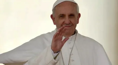 El Papa Francisco explica la Trinidad a niños de Primera Comunión