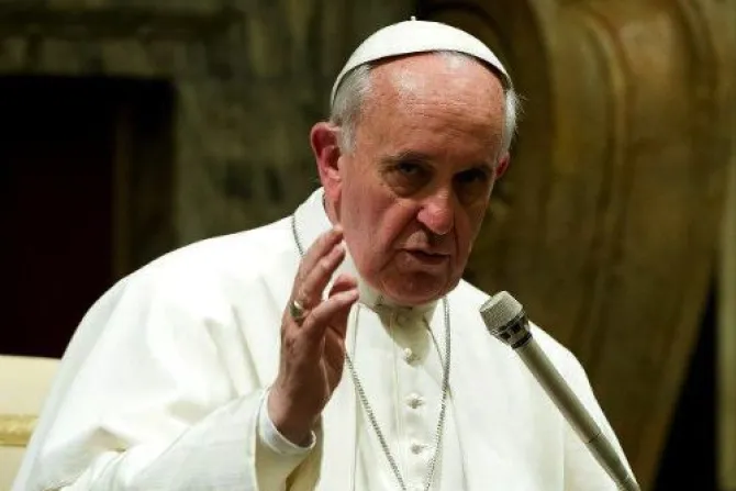 Papa Francisco: La guerra es el suicidio de la humanidad