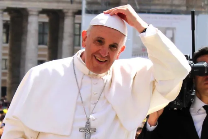 El Papa exhorta a servir sin pedir nada a cambio, como hizo Jesús