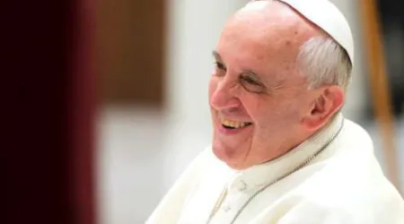 Todos tenemos necesidad de la luz de la fe, dice el Papa a invidentes