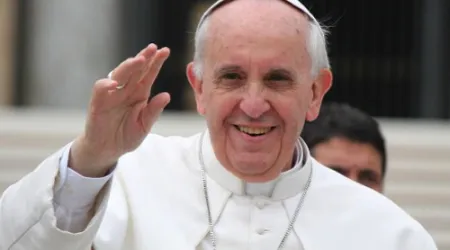 Jesús es pan de Dios para la humanidad, dice el Papa