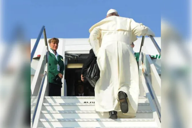 El Papa Francisco ya está en camino a la JMJ Río 2013