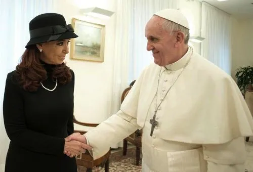 Papa Francisco junto a Cristina Fernández. Foto: News.va?w=200&h=150