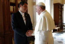 Papa Francisco y el presidente de Ecuador, Rafael Correa