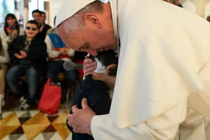El Papa a pequeños con cáncer: Jesús se detiene cuando ve a un niño que llora