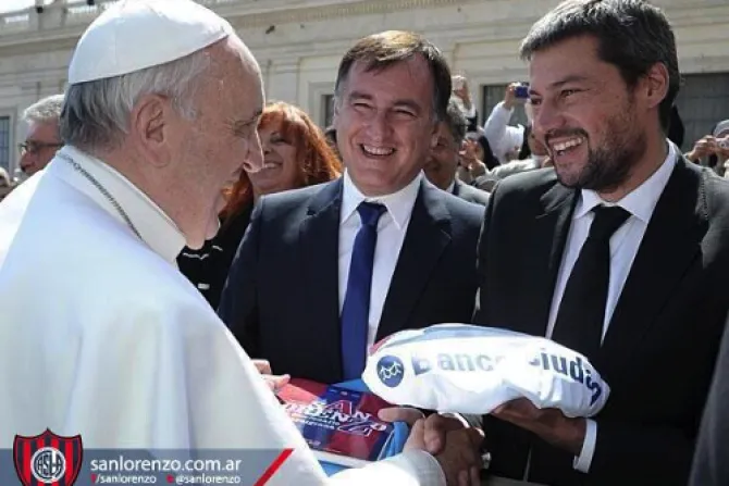 El Papa recibió a directivos de Club San Lorenzo de Almagro