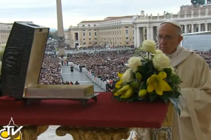 VIDEO El Papa clausura Año de la Fe: Que Cristo sea centro de toda la vida