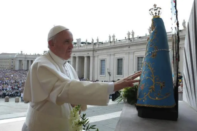 El Papa celebra a la Virgen de Luján Patrona de Argentina