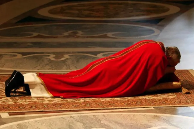 Meditación de Viernes Santo en Vaticano: Muerte se ha convertido en puente hacia la eternidad