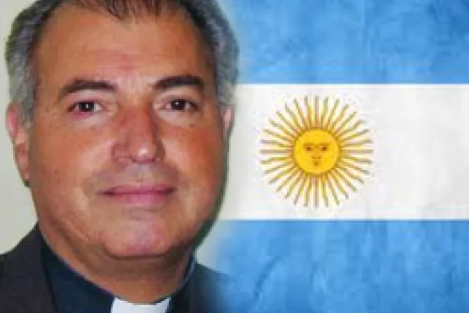 Sociedad relativista no tolera que Iglesia defienda la vida, afirma obispo argentino