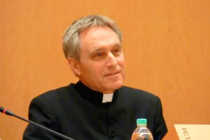 Mons. Gaenswein: Nunca he estado en contra de la renuncia de Benedicto XVI
